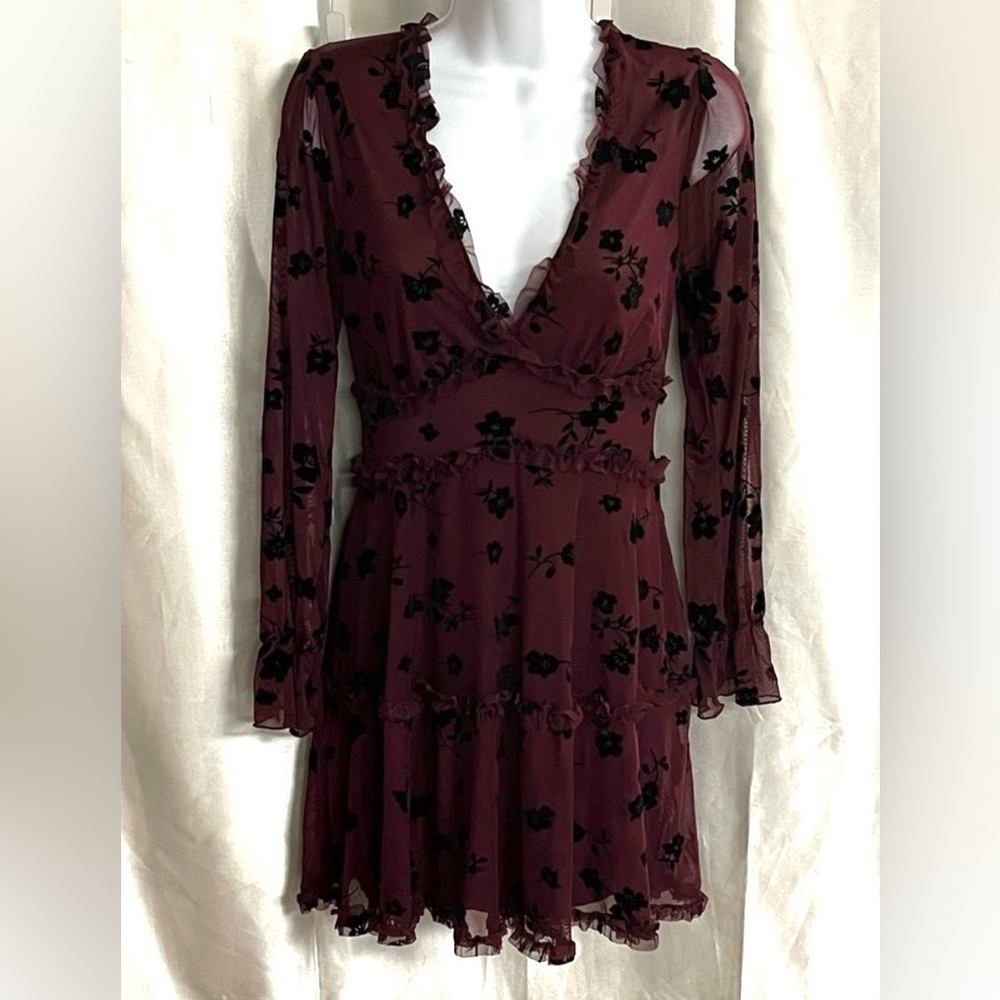 NWT Women Juniors Burgundy Floral Chiffon Dress Romantic Dreamy Sheer Size 7/8 - Picture 3 of 14